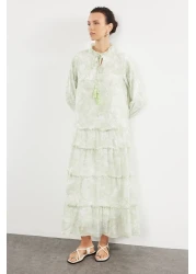  Modest فستان من الشيفون المنسوج باللون الكاكي بطباعة الزهور TCTSS24EB00281