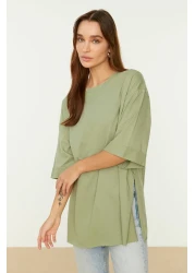  Collection تي شيرت محبوك غير متماثل بأكمام مزدوجة وأكمام واسعة TWOSS20TS0828