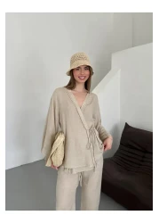 Laluvia طقم كيمونو من قماش الكتان مع تفاصيل حجرية جانبية - 8373