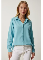 Happiness İstanbul Women's Turquoise Soft Textured Basic Shirt DD01297