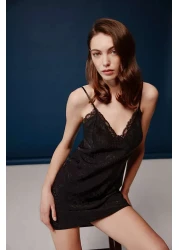 Bonnie Clyde Bonnie Clyde H.T.A-1050-H.T.A طقم ثوب نوم نسائي من الفسكوز - أسود/إكرو