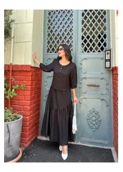 ikomteks بدلة تنورة من الكتان