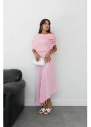 Havoş فستان طويل بتفاصيل كتف وردي