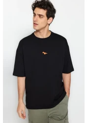  Collection تي شيرت قطني أسود كبير الحجم مع تطريز ديناصور - TMNSS23TS00243