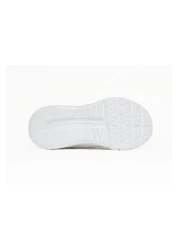 Umbro REGENT VE - تصميم بسيط وأنيق