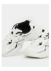 Styli أحذية رياضية بأربطة ونعل مكتنز