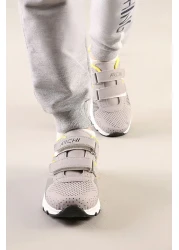 AYN-Shoes أحذية رياضية للأطفال باللون الأصفر الجليدي ونعل تشريحي يومي