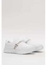 Liger حذاء رياضي للأطفال خفيف الوزن ومرن للجنسين باللون الأبيض