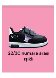 ECCAdesing حذاء رياضي للفتيات باللون الأسود مطبوع عليه جمجمة كورو