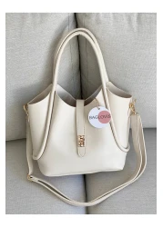 BAGLOVİS حقيبة كتف نسائية من YAVRU مع تفاصيل قفل أمامي إضافي