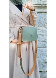 Just Polo حقيبة كتف وحقيبة كروس للنساء من Justpolo باللون الأخضر مكونة من 5 أقسام