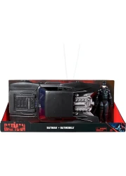 DC Comics BATMAN, Batmobile with 30-cm Figure, The Movie Collectible, Kids&rsquo; Toys for Boys and Girls Aged 4 and up
