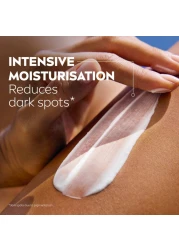 نيفيا إيفن تون لوشن الجسم بمركب التوهج الطبيعي وفيتامين C للحماية من الأشعة فوق البنفسجية لجميع أنواع البشرة، برطمان 400 ملل