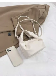 حقيبة دلو ميني جلد صناعي مطرز ليتشي أبيض أنيق