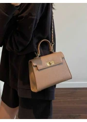 حقيبة يد نسائية جلد PU جديدة الموضة، سعة كبيرة، منسجمة الشكل الأنيق الراقي، حزام كتف قابل للتعديل، لون بيج