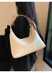 حقيبة كتف تحت الذراع بيج موحدة اللون مع وشاح متضمن، قطعة واحدة