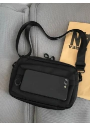 حقيبة كروس بودي خفيفة الوزن لون واحد بسيطة للرجال للطلاب والتنقل، حقيبة كتف كاجوال مبسطة من النايلون لوقت الف