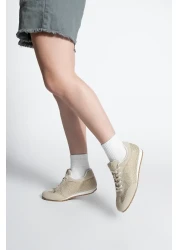 Marjin حذاء رياضي نسائي حجري باللون البيج/الحلوى الصقيع