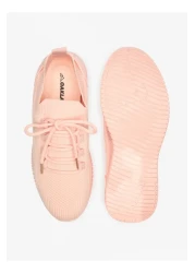 Oaklan by Shoexpress حذاء رياضي سهل الارتداء ومزين بتفاصيل من الدانتيل