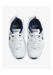 Nike حذاء اير مونارك IV الرياضي الأبيض