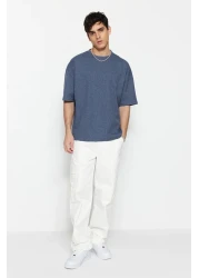  Collection تي شيرت Indigo كبير الحجم/واسع بأكمام قصيرة ومزخرف أساسي TMNSS22TS00049