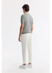 Avva تي شيرت رجالي رمادي اللون ذو قصة عادية وياقة دائرية ونسيج محبوك B005119