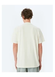 Koton تي شيرت مطبوع بأكمام قصيرة ورقبة دائرية من القطن