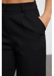  Collection بنطال أسود عالي الخصر بأرجل واسعة/أرجل واسعة من القماش المنسوج بطيات TWOAW21PL0076