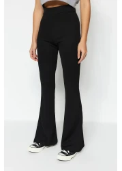  Collection بنطلون ضيق أسود مضلع / ساق واسعة بخصر عالٍ محبوك وقابل للتمدد TWOSS23PL00135