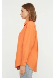  Collection قميص برتقالي بجيب واحد/قميص واسع من القطن المنسوج TWOAW20GO0115