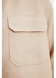  Modest طقم قميص وبنطلون بيج - تفاصيل الجيب، إغلاق سريع TCTAW22US0013