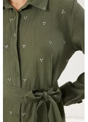  Modest فستان قميص منسوج سادة بتفاصيل حجرية كاكي - حجاب مجعد TCTSS25EB00049