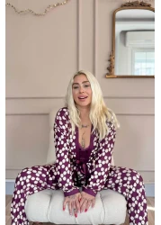 Pijamaevi طقم بيجامة نسائي محبوك حصريًا من Purple Daisy مع ثوب صباحي