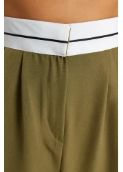  Collection بنطال قماش ذو قصة أرجل واسعة باللون الأخضر الزيتي