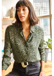 Olalook قميص فيسكوز منسوج باللون الأخضر الفهد للنساء GML-19000910