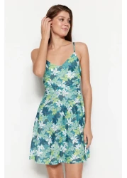  Collection فستان قصير من الكريب بطبعة زهور باللون الأخضر الداكن مع أشرطة قابلة للتعديل TWOSS20EL1630