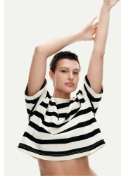 H&M تي شيرت مربع الشكل