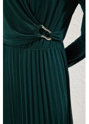  Modest Emerald Green Double Breasted Neckline Pleated Accessory Detail Knitted Dress Tctaw25Eb00138