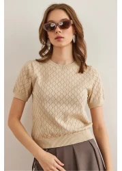 Olalook بلوزة تريكو نسائية بأكمام قصيرة منقوشة بأحجار الراين BLZ- 19002883