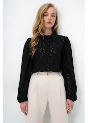 Trend Alaçatı Stili قميص نسائي منسوج بأكمام الأميرة باللون الأسود ALC-X4366