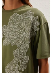  Collection Oversize Khaki Knitted T-Shirt - Accessory Detailed, Wide Fit Twoss25Ts00045