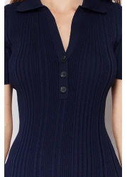  Collection فستان ماكسي بياقة بولو باللون الأزرق الداكن TWOSS24EL00282