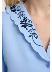  Collection Blue Collar Embroidery Detail Woven Blouse Twoaw22Bz0100
