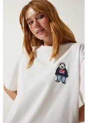Happiness İstanbul Women's White Crew Neck Embroidered Oversize Knitted T-Shirt NJ00142