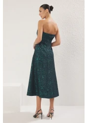  Collection فستان سهرة متوسط ​​الطول من قماش الجاكار باللون الأخضر الزمردي على شكل حرف A فستان التخرج الليلي