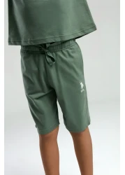 U.S. Polo Assn. بدلة برمودا كاكي للأولاد من US Polo Assn