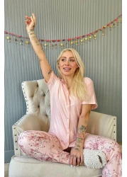 Pijamaevi طقم بيجامة نسائية بأكمام قصيرة وأزرار أمامية حصرية من Mercan Florado