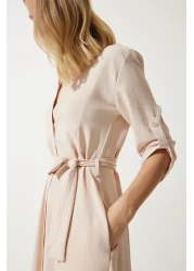 Happiness İstanbul فستان قميص بحزام كريمي للنساء DD01256