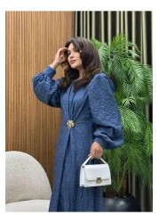 Cardella فستان نسائي من قماش الدنيم المجعد مع إكسسوارات - فستان صيفي من قماش الدنيم ذو قصة مريحة