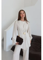 Laluvia طقم بنطلون بلوزة ببروش ذهبي طبيعي - 8759